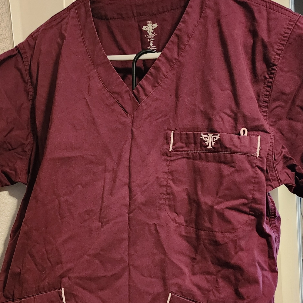 Iguana Med Scrubs Sm / Med Womens